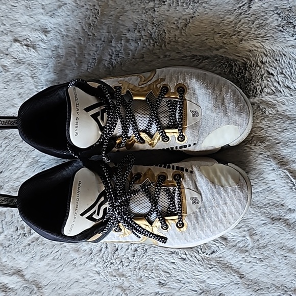 Nike Giannis - Picture 1 of 5